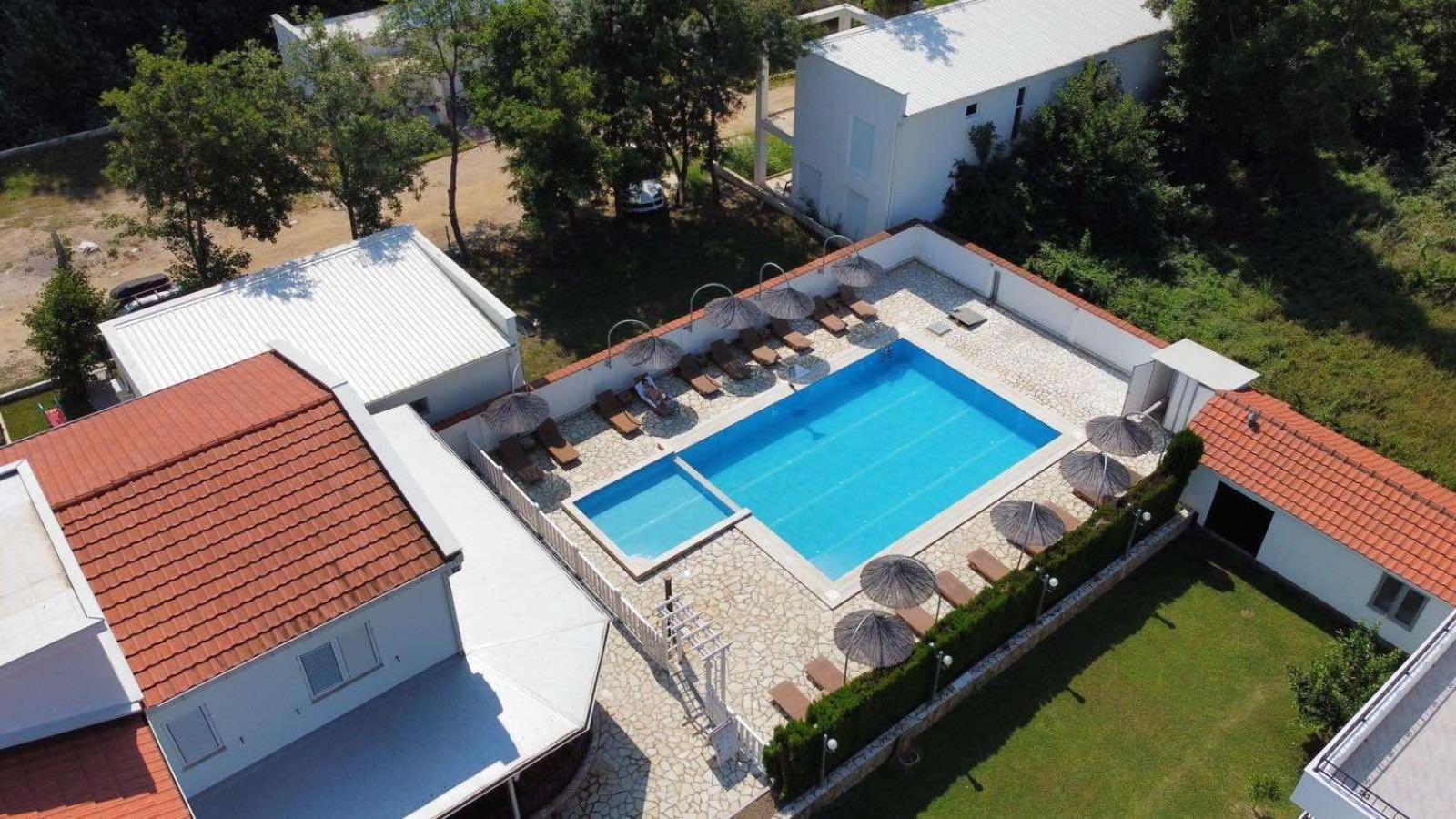 Residence Leora Улцинь Экстерьер фото